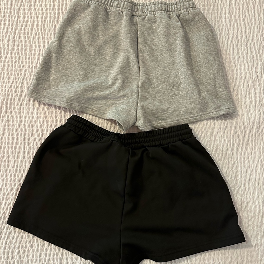 Women’s / Junior’s Shorts, Size Large - Picture 2 of 11